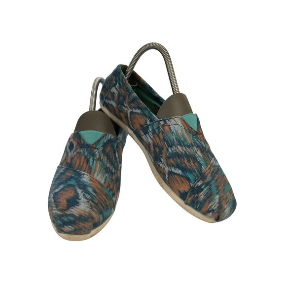 Toms 710515 Women's  Size 5 Ikat Print Slip-On casual comfort Shoes - Picture 2 of 9